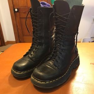 Black leather doc martens uk 6